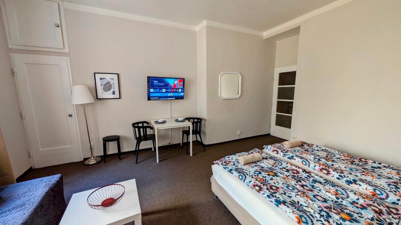 Apartament Flat In Zizkov -104- *
